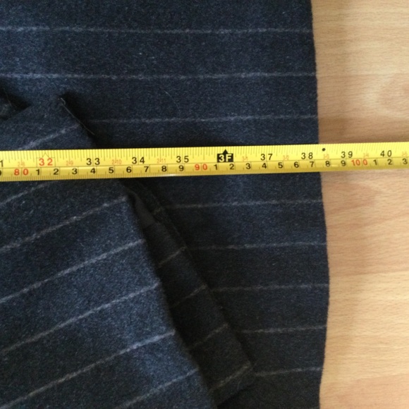 Rui Unique Medium Gray Long Vest Artsy Cool Pockets Pinstripe - Picture 14 of 15